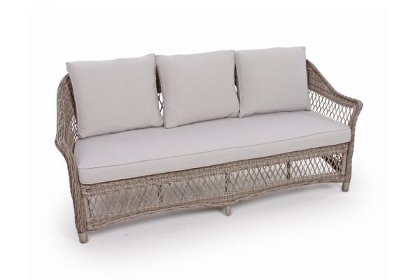 Enø havesofa i lys grå polyrattan med sandfarvede vandafvisende hynder