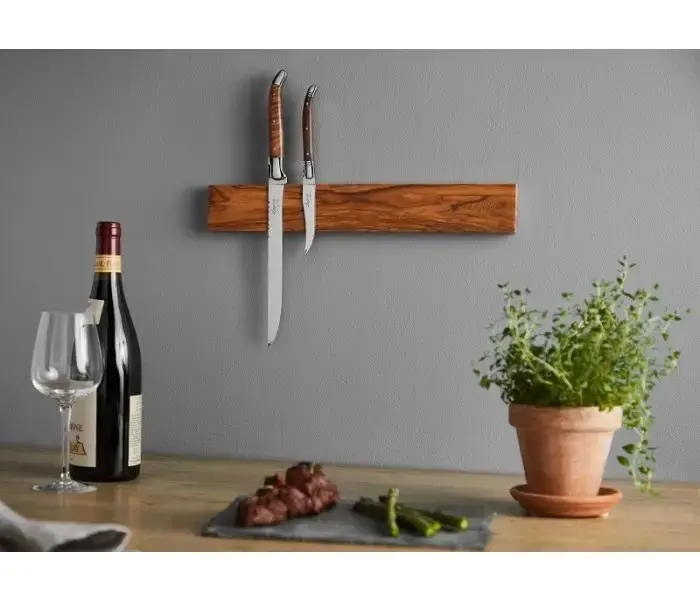 Laguiole By Haws magnetisk knivliste i oliventræ, 40 cm til vægmontering